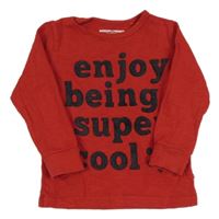 Černé triko s nápisem Next