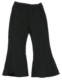 Čierne rebrované flare nohavice