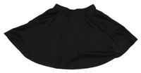 Čierna elastická športová sukňa so všitými kraťasy