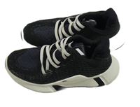 Černé ultralehké botasky Adidas vel. 30