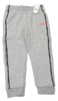 Nové - Světlešedé tepláky Under Armour