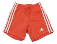 Červené teplákové kraťasy s logem Adidas