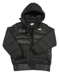 Černý prošívaný šusťákový zimní bomber s kapucí Nike