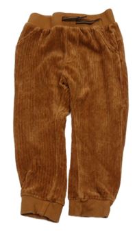 Hnědé žebrované sametové tepláky 