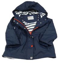 Tmavomodrá nepromokavá jarná bunda s nášivkou a kapucňou POCOPIANO