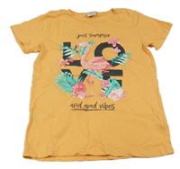 Oranžové tričko s plameňákem a nápisom Page one young