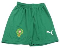 Tmavozelené funkčné futbalové kraťasy so znakom Puma