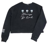 Čierna crop mikina so srdiečkami a nápisom New Look
