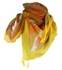 Dámský žluto-oranžový vzorovaný šátek