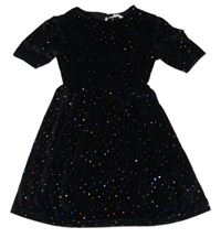 Čierne zamatové šaty s farebnymi flitre Sfera