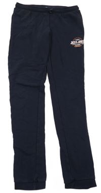 Tmavomodré tepláky s nápisom Jack & Jones