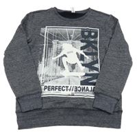 Tmavomodrošedá melírovaná mikina so skateboardistou YIGGA