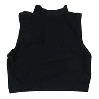 Čierny športový crop top so stojačikom