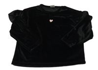 Černé sametové triko se srdcem 