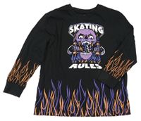 Černo-barevné triko s lebkou a plameny