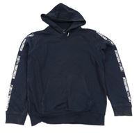 Tmavomodrá mikina s nápisy a kapucí New Look