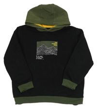 Čierno-zelená mikina s potlačou a kapucňou