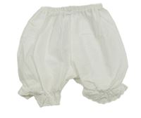 Bílé lehké kraťasy pod šaty 