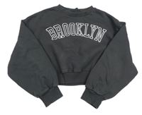 Tmavosivá crop mikina s nápisom Primark