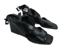 Nové - Dámské černé koženkové páskové sandály na klínku M&S vel. 37,5