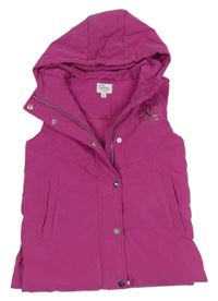 Malinová prešívaná šušťáková zateplená vesta s kapucňou Juicy Couture