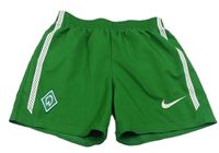 Zelené sportovní kraťasy s logem Nike
