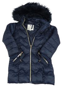 Tmavomodrá prešívaná zimná bunda s kapucňou s kožešinou F&F