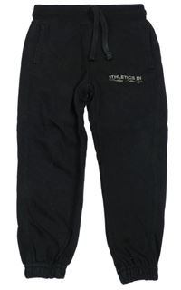 Černé tepláky s nápisem Primark