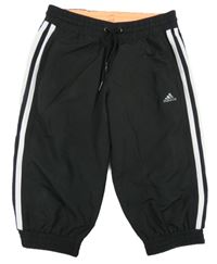 Černé šusťákové capri funkční kalhoty s pruhy Adidas 