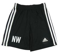 Černé sportovní funkční kraťasy s písmeny Adidas