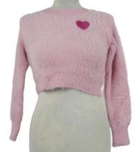 Dámsky svetloružový chupatý crop sveter so srdiečkom Shein
