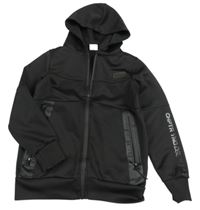 Čierna thermo prepínaci mikina s nášivkou a nápisom a kapucňou zn. Chapter young