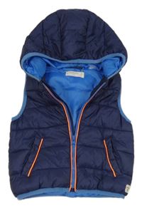 Tmavomodrá šusťáková zateplená vesta s kapucí Mango