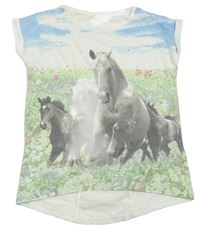 Bielo-zelené tričko s koňmi a kamienkami C&A