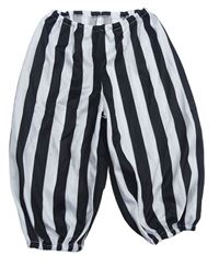 Kockovaným - Čierno-biele pruhované nohavice