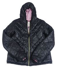 Černá prošívaná šusťáková pod/zimní bunda s kapucí Bershka