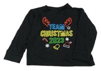 Černé triko s nápisem a parohy