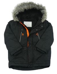 Čierna kockovaná šušťáková zimná bunda s kapucňou s kožešinou Tu