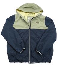 Tmavomodro-zelenošedá šusťáková jarní bunda s nášivkou a kapucí BPC