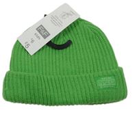 Nové - Zelená čapica s nášivkou F&F