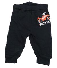 Čierne tepláky s obrázkom