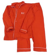 Červené pyžamo s bílými proužky 