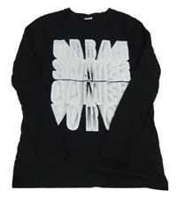 Čierne tričko s nápismi Chapter young