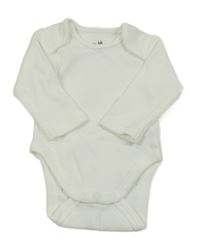 Biele rebrované body C&A