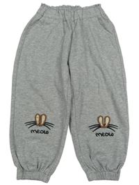 Sivé tepláky s uškami a nápismi