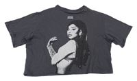 Tmavosivá oversize crop tričko s Ariana Grana