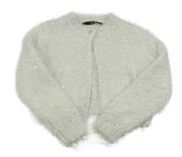 Bílé chlupaté propínací svetrové bolérko s flitrami George