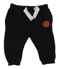 Čierne tepláky s nápisom Early Days