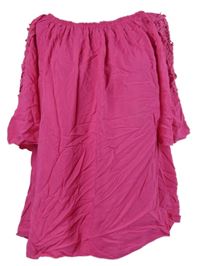 Dámska fuchisová blúzka s čipkou a lodičkovým výstřihem