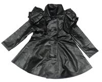 Černý koženkový kabát s volánky 